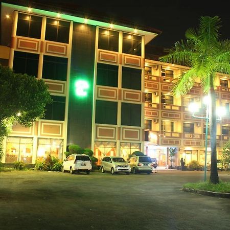 Jepara Indah Hotel Luaran gambar