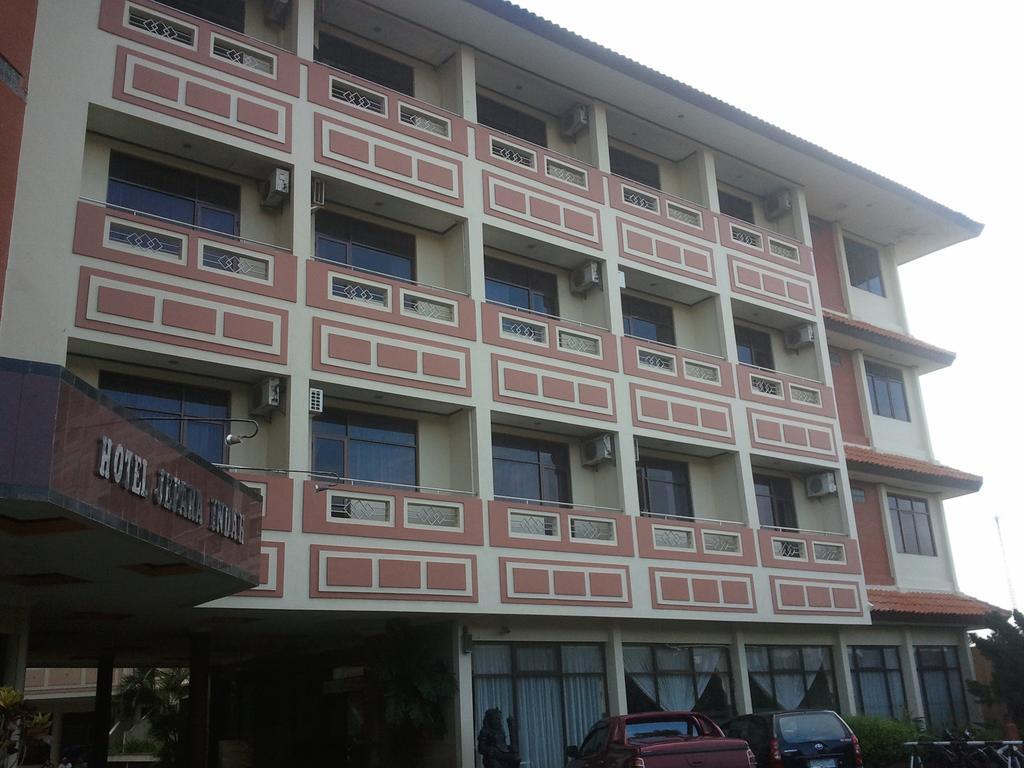Jepara Indah Hotel Bilik gambar