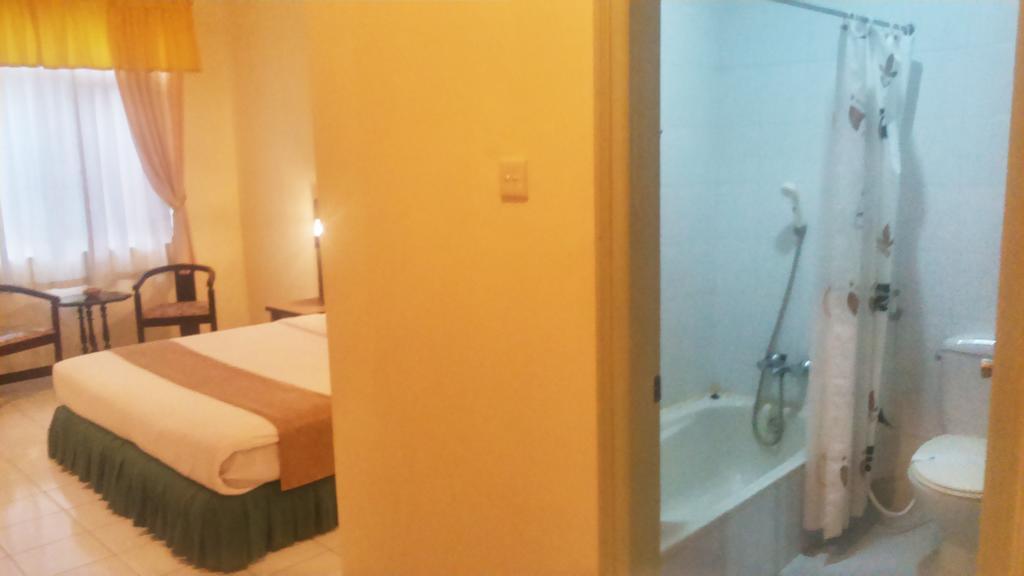 Jepara Indah Hotel Luaran gambar