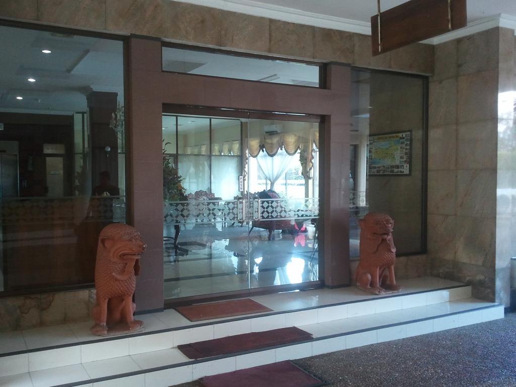 Jepara Indah Hotel Luaran gambar