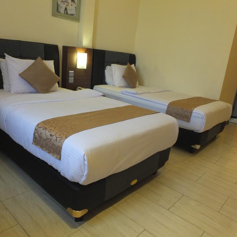 Jepara Indah Hotel Luaran gambar