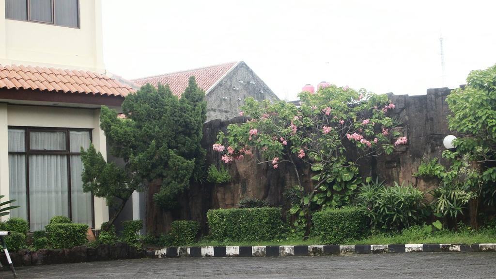 Jepara Indah Hotel Luaran gambar
