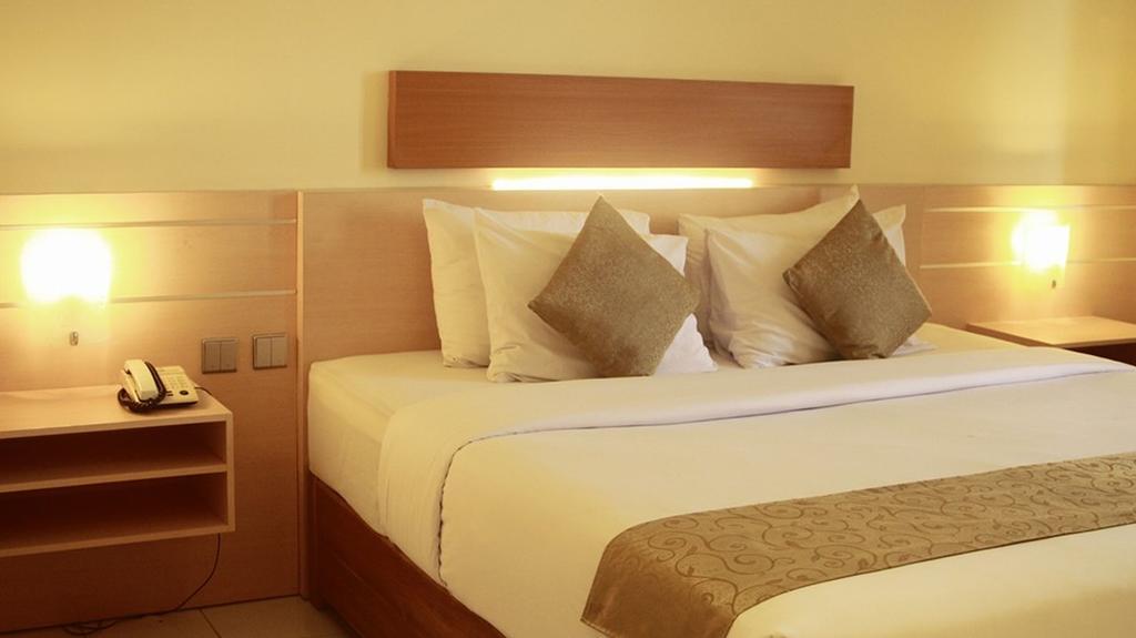 Jepara Indah Hotel Luaran gambar