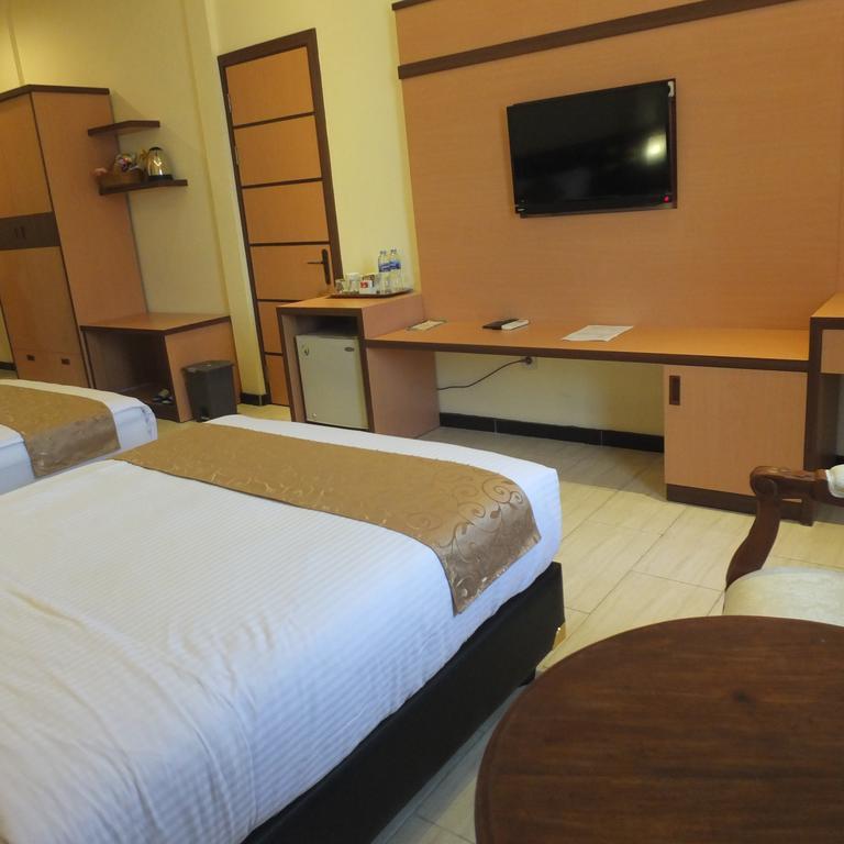 Jepara Indah Hotel Luaran gambar